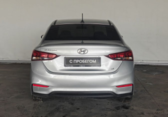 Подержанный автомобиль Hyundai Solaris Sedan 2017 года (5 фото)