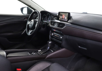Подержанный автомобиль Mazda 6 Sedan 2015 года (9 фото)