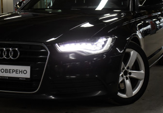 Подержанный автомобиль Audi A6 Sedan 2011 года (20 фото)