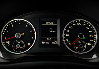 Подержанный автомобиль Volkswagen Tiguan 2016 года (13 фото)