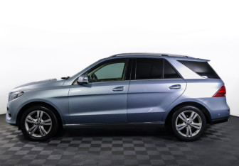 Подержанный автомобиль Mercedes-Benz GLE 2017 года (8 фото)