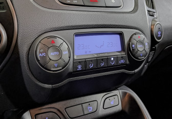 Подержанный автомобиль Hyundai ix35 2013 года (21 фото)