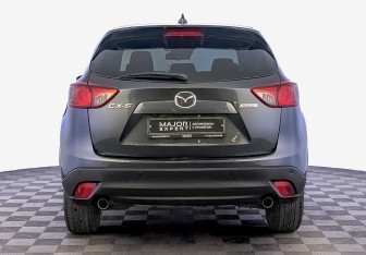 Подержанный автомобиль Mazda CX-5 2015 года (6 фото)