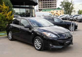 Подержанный автомобиль Mazda 3 Sedan 2012 года (2 фото)