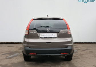 Подержанный автомобиль Honda CR-V 2013 года (6 фото)