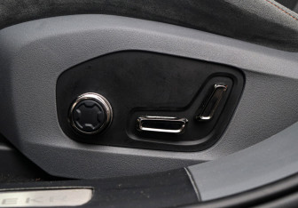 Подержанный автомобиль Zeekr 001 2023 года (28 фото)