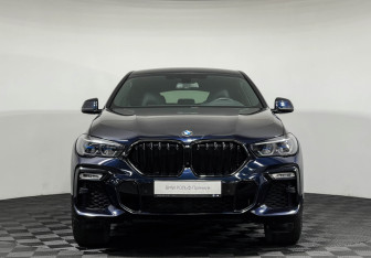 Подержанный автомобиль BMW X6 2021 года (3 фото)