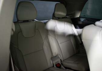 Подержанный автомобиль Volvo XC90 2019 года (10 фото)