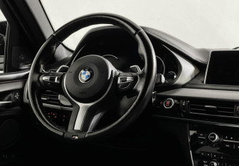 Подержанный автомобиль BMW X6 2019 года (15 фото)