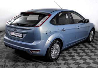 Подержанный автомобиль Ford Focus Hatchback 2010 года (4 фото)