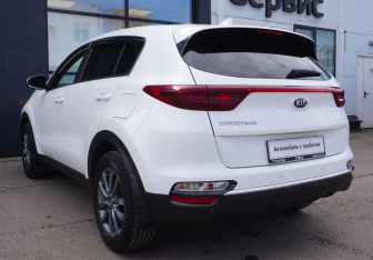 Подержанный автомобиль Kia Sportage 2019 года (7 фото)