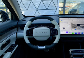 Подержанный автомобиль Jetour Dashing 2023 года (15 фото)