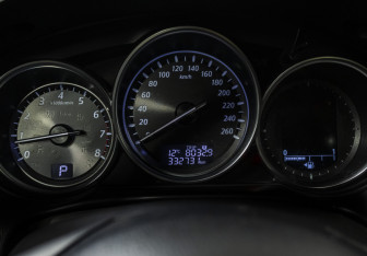 Подержанный автомобиль Mazda CX-5 2013 года (10 фото)