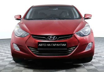 Подержанный автомобиль Hyundai Elantra Sedan 2012 года (2 фото)
