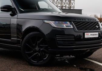 Подержанный автомобиль Land Rover Range Rover 2018 года (36 фото)