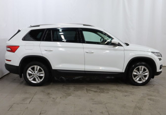 Подержанный автомобиль Skoda Kodiaq 2019 года (7 фото)
