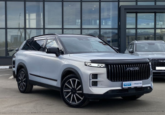 Подержанный автомобиль Jaecoo J7 2025 года (3 фото)