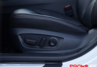 Подержанный автомобиль Toyota Camry Sedan 2018 года (23 фото)