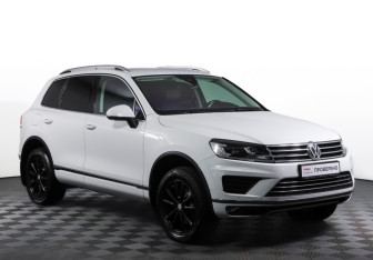 Подержанный автомобиль Volkswagen Touareg 2015 года (3 фото)