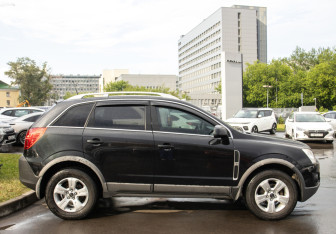 Подержанный автомобиль Opel Antara 2013 года (3 фото)