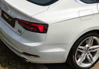 Подержанный автомобиль Audi A5 Liftback 2018 года (27 фото)