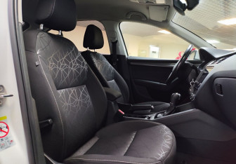 Подержанный автомобиль Skoda Octavia Liftback 2018 года (13 фото)