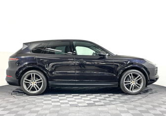 Подержанный автомобиль Porsche Cayenne 2018 года (4 фото)