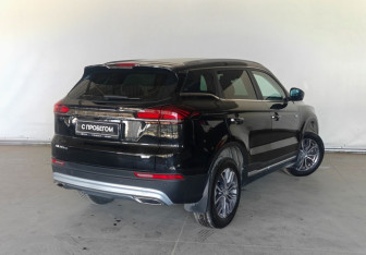 Подержанный автомобиль Geely Atlas Pro 2023 года (6 фото)