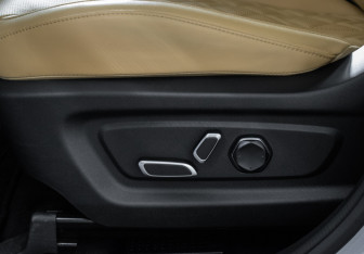 Подержанный автомобиль Changan UNI-K 2024 года (16 фото)