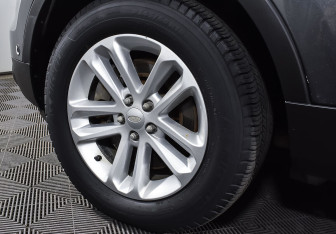 Подержанный автомобиль Ford Explorer 2015 года (9 фото)