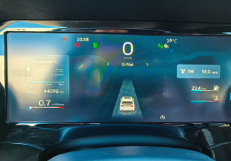 Подержанный автомобиль Geely Monjaro 2023 года (22 фото)