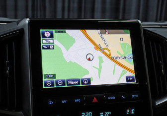 Подержанный автомобиль Toyota Land Cruiser Suv 2019 года (21 фото)