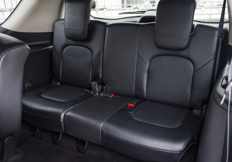 Подержанный автомобиль Infiniti QX80 2013 года (16 фото)