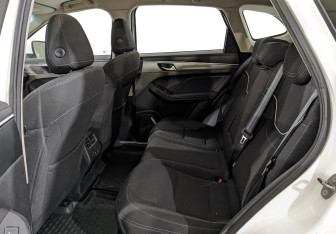 Подержанный автомобиль Haval Jolion 2023 года (17 фото)