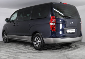 Подержанный автомобиль Hyundai H-1 2021 года (4 фото)