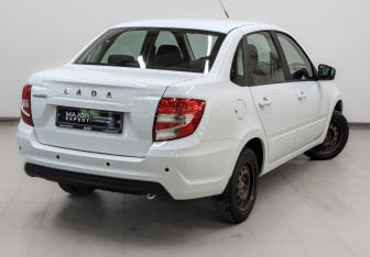 Подержанный автомобиль LADA (ВАЗ) Granta Sedan 2022 года (5 фото)