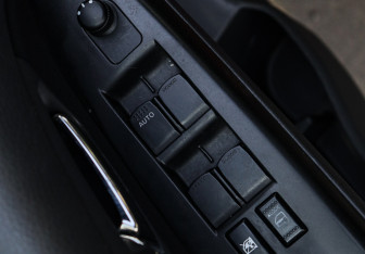 Подержанный автомобиль Suzuki SX4 Hatchback 2010 года (14 фото)