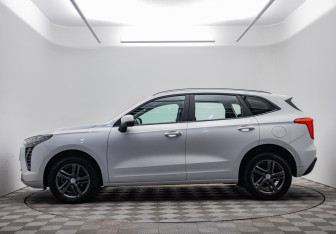 Подержанный автомобиль Haval Jolion 2023 года (8 фото)