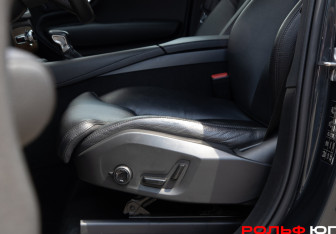 Подержанный автомобиль Volvo XC90 2021 года (16 фото)
