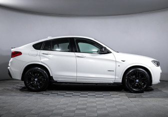 Подержанный автомобиль BMW X4 2014 года (4 фото)