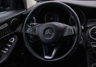 Подержанный автомобиль Mercedes-Benz GLC Coupe 2017 года (15 фото)