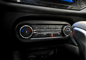 Подержанный автомобиль Chery Tiggo 4 2022 года (25 фото)