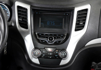 Подержанный автомобиль Changan CS35 2018 года (12 фото)