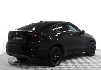 Подержанный автомобиль BMW X6 2016 года (5 фото)