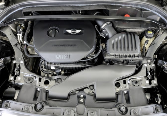 Подержанный автомобиль MINI Countryman 2018 года (9 фото)