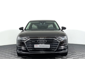 Подержанный автомобиль Audi A8 2020 года (2 фото)