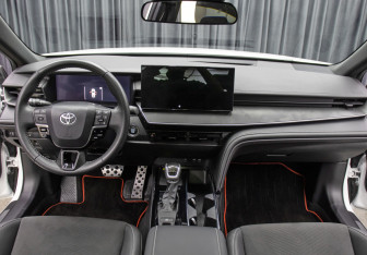 Новый Toyota Camry Sedan 2024 (14 фото)