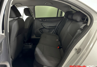 Подержанный автомобиль Skoda Rapid Liftback 2019 года (10 фото)