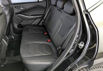 Подержанный автомобиль Москвич 3 2023 года (12 фото)