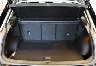 Подержанный автомобиль Volkswagen Tiguan 2017 года (19 фото)